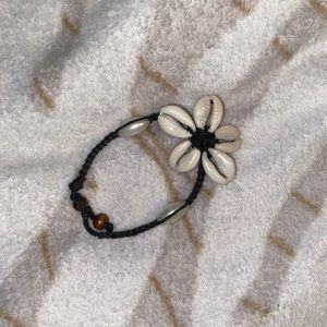 Seashell bracelet